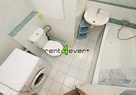 Pronájem bytu, Háje, Matúškova, byt 1+kk, 30 m2, sklep, výtah, vybavený nábytkem, Rent4Ever.cz