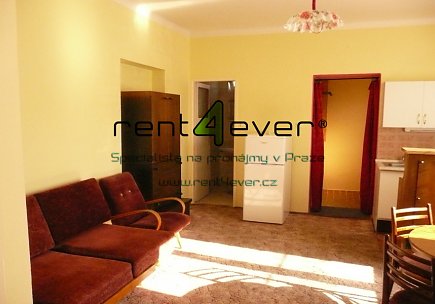 Pronájem bytu, Suchdol, Osvobození, 2+kk v RD, 40 m2, cihla, zařízený, Rent4Ever.cz