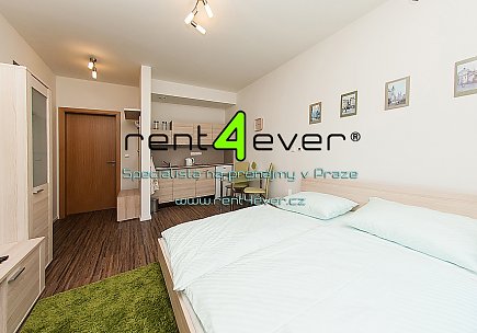 Pronájem bytu, Troja, Na Farkách, 1+kk v RD, 25 m2, novostavba, terasa, zahrada, zařízený nábytkem, Rent4Ever.cz