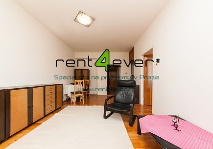 Pronájem bytu, Metro C Pankrác, U Nových domů II, 2+kk, 46 m2, cihla, zahrada, výtah, zařízený, Rent4Ever.cz