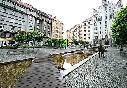 Pronájem bytu, Dejvice, Wuchterlova, 2+1, 55 m2, cihla, komora, zahrada, nezařízený, Rent4Ever.cz