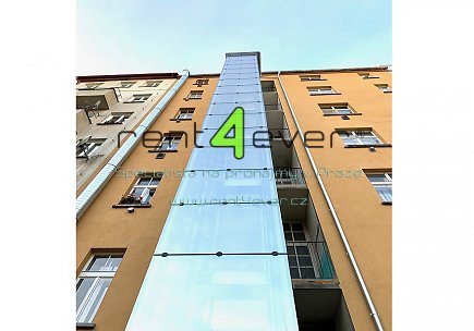Pronájem bytu, Dejvice, Wuchterlova, 2+1, 55 m2, cihla, komora, zahrada, nezařízený, Rent4Ever.cz