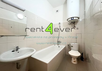 Pronájem bytu, Vysočany, Poděbradská, byt 2+kk, 52 m2, cihla, nevybavený nábytkem, Rent4Ever.cz