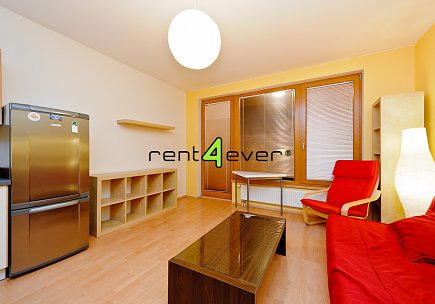 Pronájem bytu, Hloubětín, Nepelova, 1+kk, 35 m2, cihla, novostavba, balkon, zařízený nábytkem, Rent4Ever.cz