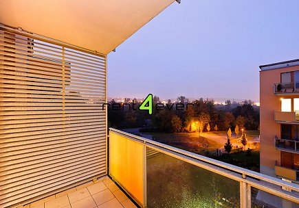 Pronájem bytu, Hloubětín, Nepelova, 1+kk, 35 m2, cihla, novostavba, balkon, zařízený nábytkem, Rent4Ever.cz