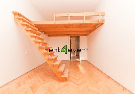 Pronájem bytu, Metro C Vyšehrad, byt 2+kk, 55 m2, cihla, parkování, Rent4Ever.cz