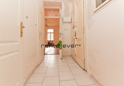 Pronájem bytu, Metro C Vyšehrad, byt 2+kk, 55 m2, cihla, parkování, Rent4Ever.cz
