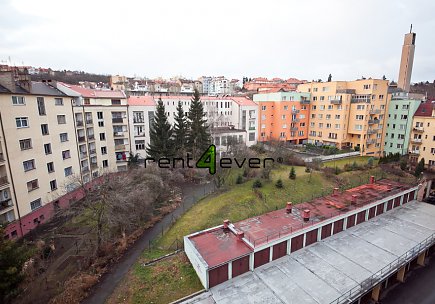 Pronájem bytu, Košíře, Plzeňská, byt 3+1, 70 m2, lodžie, výtah, nezařízený nábytkem, Rent4Ever.cz