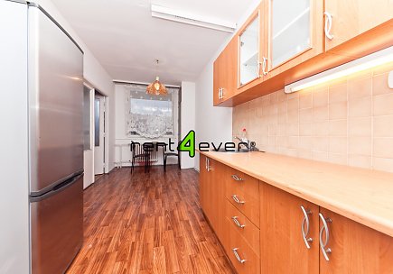 Pronájem bytu, Košíře, Plzeňská, byt 3+1, 70 m2, lodžie, výtah, nezařízený nábytkem, Rent4Ever.cz