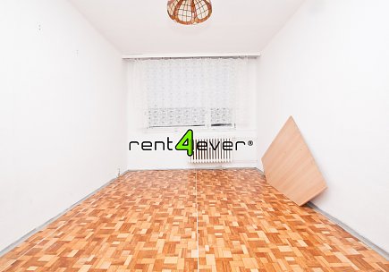 Pronájem bytu, Košíře, Plzeňská, byt 3+1, 70 m2, lodžie, výtah, nezařízený nábytkem, Rent4Ever.cz
