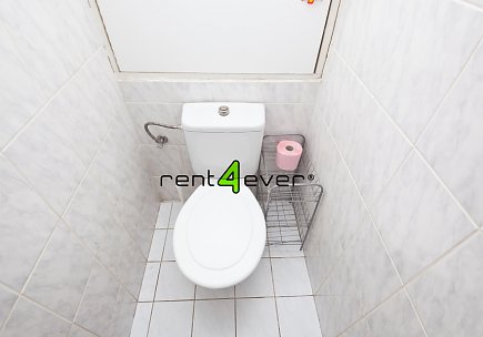 Pronájem bytu, Košíře, Plzeňská, byt 3+1, 70 m2, lodžie, výtah, nezařízený nábytkem, Rent4Ever.cz
