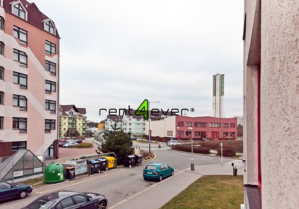 Pronájem bytu, Kunratice, byt 2+kk, 43 m2, sklep 3 m2, výtah, bezbariérový přístup, Rent4Ever.cz