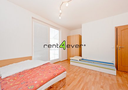 Pronájem bytu, Benice, U Císařské cesty, RD 5+kk, 176 m2, novostavba, 2x balkon, terasa, nezařízený, Rent4Ever.cz