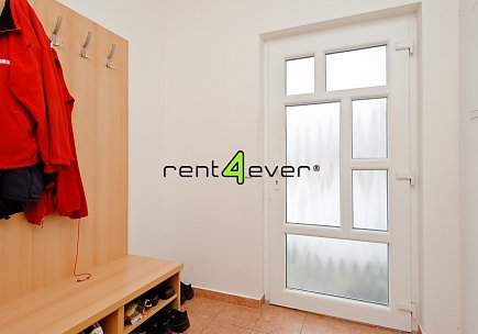 Pronájem bytu, Benice, U Císařské cesty, RD 5+kk, 176 m2, novostavba, 2x balkon, terasa, nezařízený, Rent4Ever.cz