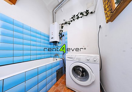 Pronájem bytu, Krč, U Nových domů III, 2+kk, 50 m2, sklep 4 m2, výtah, parkování, Rent4Ever.cz
