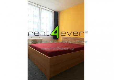 Pronájem bytu, Bohnice, Poznaňská, byt 3+kk, 70 m2, po rekonstrukci, lodžie 12 m2, sklep, zařízený, Rent4Ever.cz