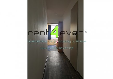 Pronájem bytu, Bohnice, Poznaňská, byt 3+kk, 70 m2, po rekonstrukci, lodžie 12 m2, sklep, zařízený, Rent4Ever.cz