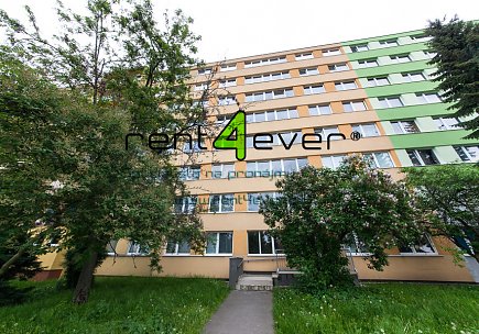 Pronájem bytu, Prosek, Zárybská, 2+kk, 45 m2, lodžie, komora, výtah, zařízený, Rent4Ever.cz
