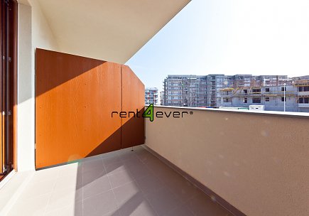 Pronájem bytu, Zličín, Lanžhotská, 1+kk, 38 m2, novostavba, cihla, balkon, výtah, garážové stání, Rent4Ever.cz