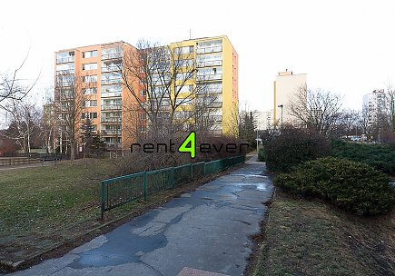 Pronájem bytu, Bohnice, Feřtekova, byt 1+1, 42 m2, lodžie, sklep, výtah, zařízený, Rent4Ever.cz