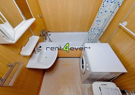 Pronájem bytu, Libeň, Podvinný mlýn, 1+1, 45 m2, lodžie, sklep, výtah, zařízený, Rent4Ever.cz