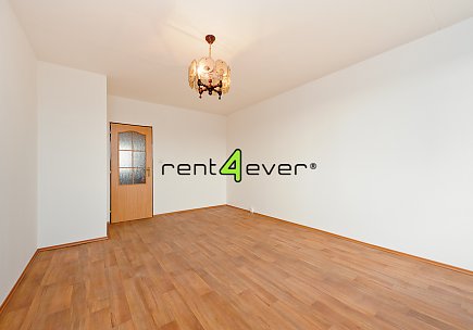 Pronájem bytu, Záběhlice, Sněženková, 3+1, 78 m2, lodžie, sklep, komora, výtah, částečně zařízený, Rent4Ever.cz