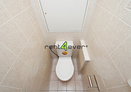 Pronájem bytu, Záběhlice, Sněženková, 3+1, 78 m2, lodžie, sklep, komora, výtah, částečně zařízený, Rent4Ever.cz