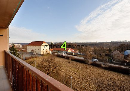 Pronájem bytu, Záběhlice, Sněženková, 3+1, 78 m2, lodžie, sklep, komora, výtah, částečně zařízený, Rent4Ever.cz