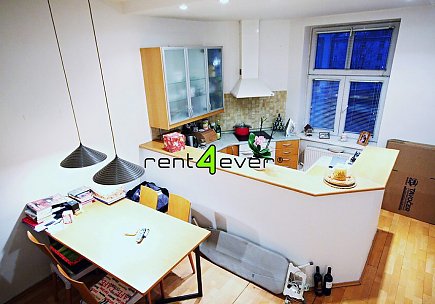 Pronájem bytu, Nusle, Pod lázní, mezonetový byt 2+kk, 55 m2, cihla, terasa, nevybavený nábytkem, Rent4Ever.cz