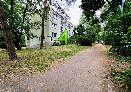 Pronájem bytu, Veleslavín, Šumberova, byt 1+kk, 25 m2, zařízený nábytkem, pouze pro 1 osobu, Rent4Ever.cz