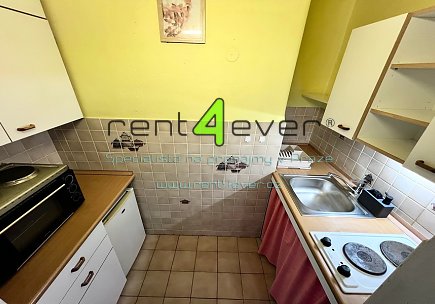 Pronájem bytu, Veleslavín, Šumberova, byt 1+kk, 25 m2, zařízený nábytkem, pouze pro 1 osobu, Rent4Ever.cz