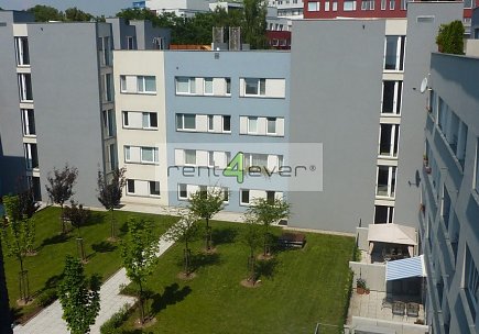 Pronájem bytu, Metro C Prosek, byt 2+kk, 60 m2, novostavba, po rekonstrukci, terasa, sklep, garáž, Rent4Ever.cz