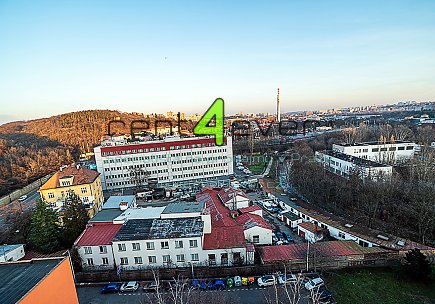 Pronájem bytu, Michle, U Botiče, byt 1+1, 36 m2, komora, výtah, nevybavený, pouze pro 1 os. - muže, Rent4Ever.cz