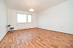 Pronájem bytu, Michle, U Botiče, byt 1+1, 36 m2, komora, výtah, nevybavený, pouze pro 1 os. - muže, Rent4Ever.cz