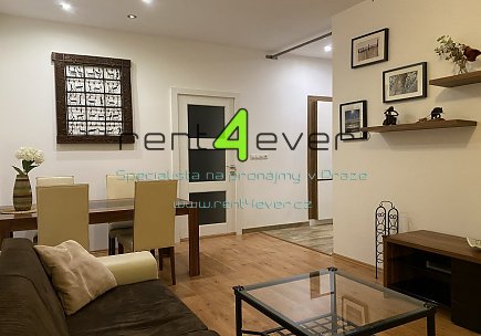 Pronájem bytu, Holešovice, V háji, byt 2+kk, 60 m2, cihla, vybavený nábytkem, Rent4Ever.cz