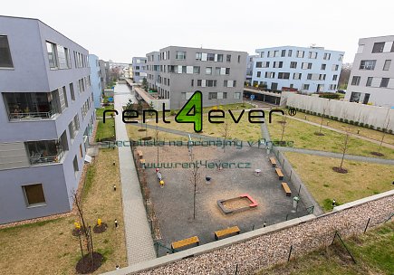 Pronájem bytu, Prosek, Na Prosecké vyhlídce, 3+kk, 90 m2, novostavba, garáž, výtah, nezařízený, Rent4Ever.cz