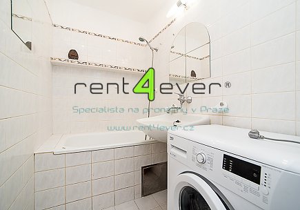 Pronájem bytu, Kobylisy, Kaňkovského, 2+kk, 44 m2, po kompletní rekonstrukci, lodžie, nezařízený, Rent4Ever.cz