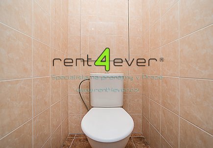 Pronájem bytu, Kobylisy, Kaňkovského, 2+kk, 44 m2, po kompletní rekonstrukci, lodžie, nezařízený, Rent4Ever.cz