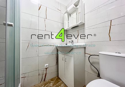 Pronájem bytu, Michle, Na nivách, byt 1+kk, 27 m2, cihla, nezařízený nábytkem , Rent4Ever.cz