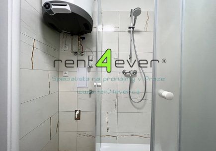 Pronájem bytu, Michle, Na nivách, byt 1+kk, 27 m2, cihla, nezařízený nábytkem , Rent4Ever.cz