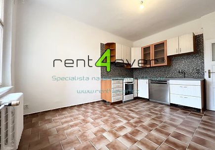 Pronájem bytu, Strašnice, Kounická, byt 2+1, 78 m2 v RD, terasa 18 m2, nezařízený nábytkem, Rent4Ever.cz