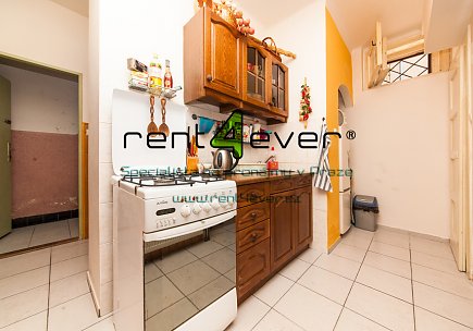 Pronájem bytu, Smíchov, Ke Klimentce, byt ve vile 3+kk, 60 m2, komora, zařízený, Rent4Ever.cz