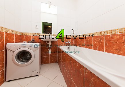Pronájem bytu, Veleslavín, Na Petřinách, byt 1+1, 50 m2, lodžie, výtah, nezařízený, Rent4Ever.cz
