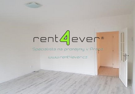 Pronájem bytu, Veleslavín, Na Petřinách, byt 1+1, 50 m2, lodžie, výtah, nezařízený, Rent4Ever.cz