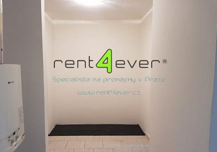Pronájem bytu, Veleslavín, Na Petřinách, byt 1+1, 50 m2, lodžie, výtah, nezařízený, Rent4Ever.cz