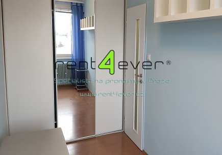 Pronájem bytu, Krč, Kovařovicova, byt 3+1, 72 m2, po rekonstrukci, komora, výtah, vybavený nábytkem, Rent4Ever.cz