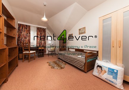 Pronájem bytu, Libeň, Společná, dvoupatrový byt 3+kk, 95 m2, novostavba, balkon, sklep, zařízený, Rent4Ever.cz