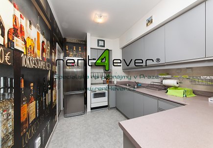 Pronájem bytu, Libeň, Společná, dvoupatrový byt 3+kk, 95 m2, novostavba, balkon, sklep, zařízený, Rent4Ever.cz