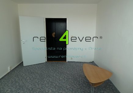 Pronájem bytu, Metro B Černý Most, Bryksova, byt 2+kk, 39 m2, výtah, vybavený nábytkem, Rent4Ever.cz