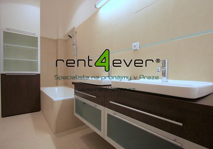 Pronájem bytu, Metro B Národní třída, 5+kk, 150 m2, cihla, sklep, nezařízený, Rent4Ever.cz